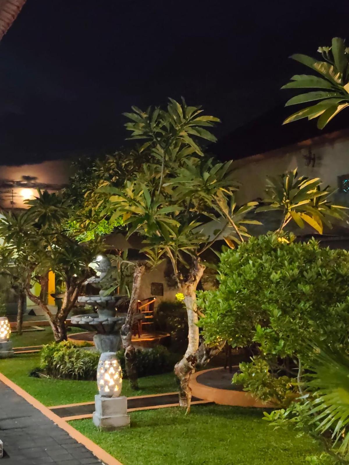 Frangipani Homestay Νούσα Ντούα Εξωτερικό φωτογραφία